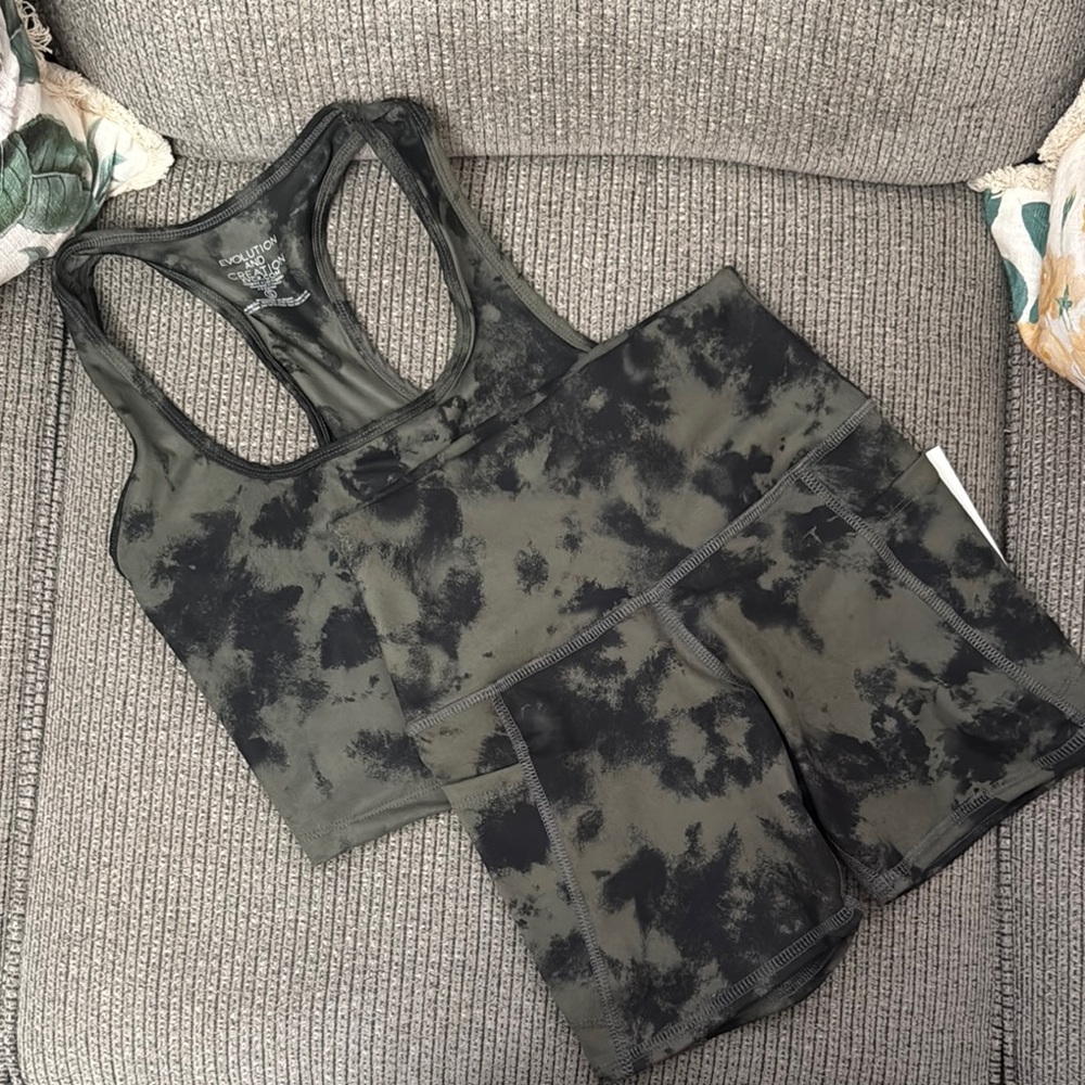 Women's Tie-Dye Sports Top and Shorts Set Sz S